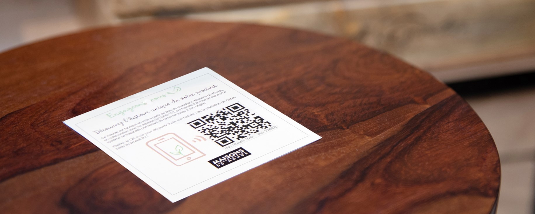 Meuble en bois tracé QR Code